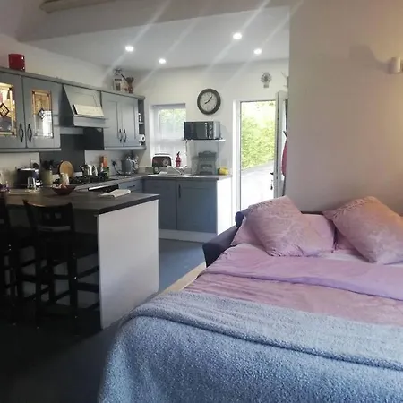 Almost Heaven - 4 Min Drive From Donegal Town Apartment Red Bridges