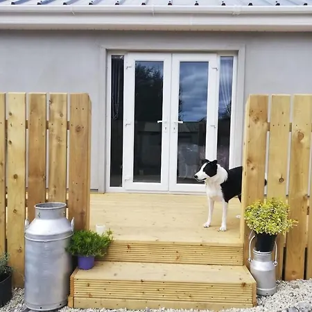 Almost Heaven - 4 Min Drive From Donegal Town Apartment *